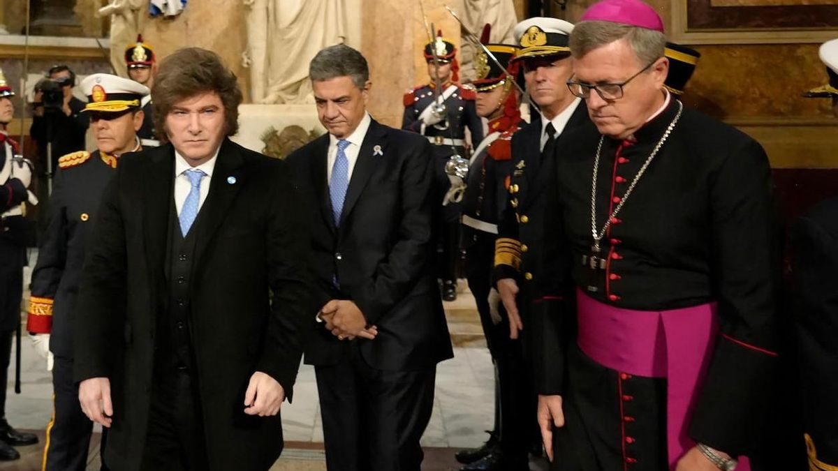Milei les baja el tono a las críticas de la Iglesia y considera a las opiniones de García Cuerva como “válidas”