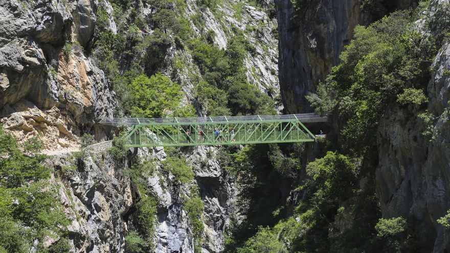 Un derrumbe obliga al cierre total de la Ruta del Cares en el Parque Nacional de Picos de Europa