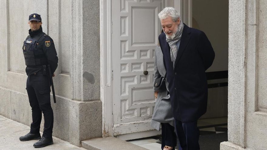 Las mentiras de Miguel Ángel Rodríguez sobre la “ejemplar” pareja de Ayuso