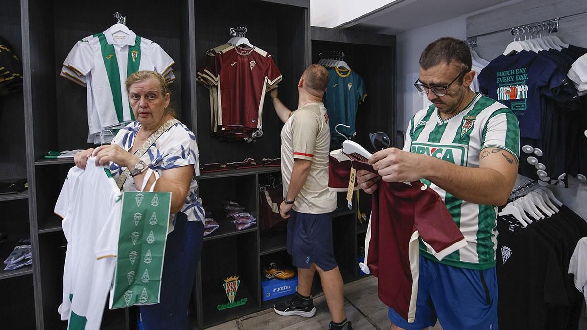 Salen a la venta las camisetas del Córdoba CF para la temporada 26-27