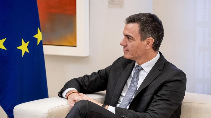 El presidente del Gobierno, Pedro Sánchez, durante una reunión, en el Complejo de la Moncloa, a 27 de enero de 2025, en Madrid