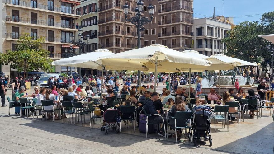 València aprueba por unanimidad la prohibición indefinida de nuevos apartamentos turísticos en Ciutat Vella