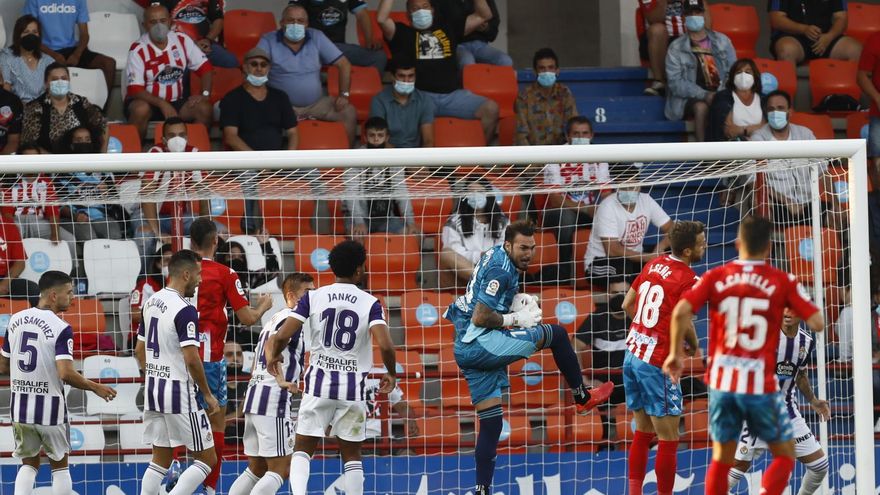 Imagen de un partido de esta temporada del Real Valladolid.