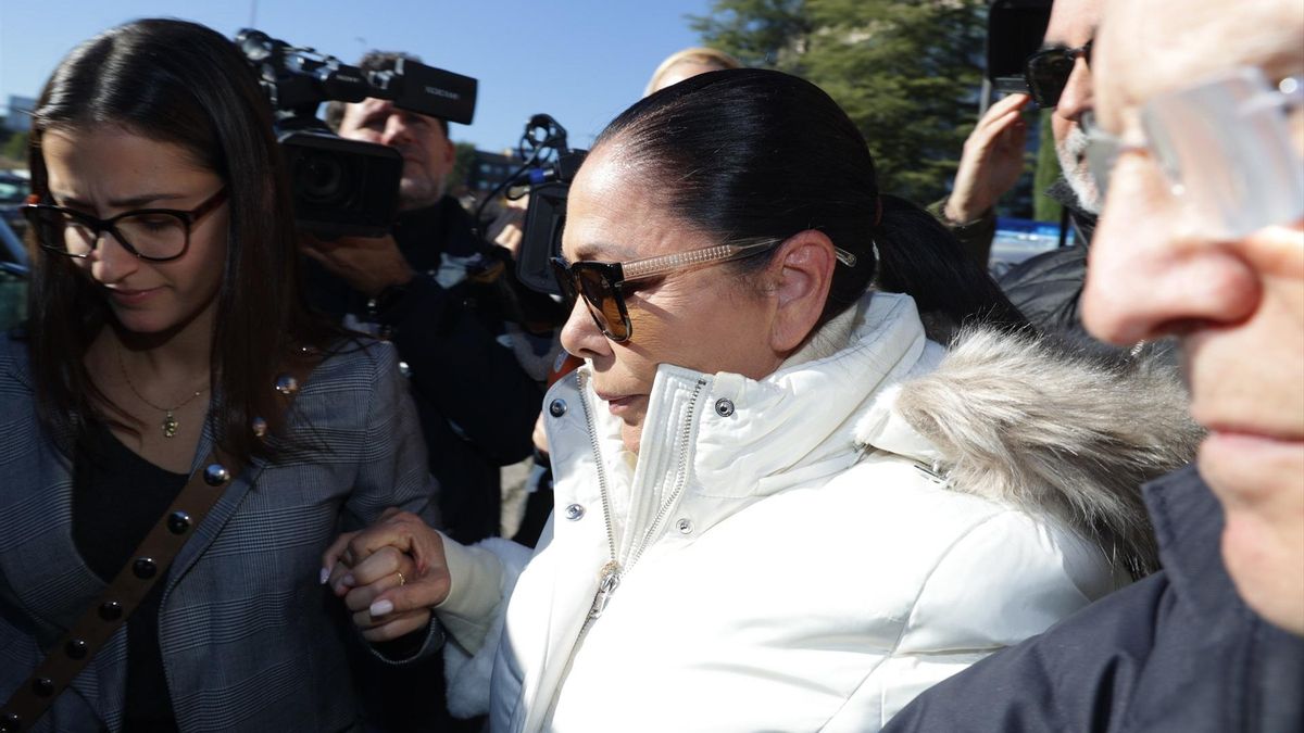 Isabel Pantoja sale de los juzgados de Pozuelo de Alarcon, en una imagen de noviembre de 2025