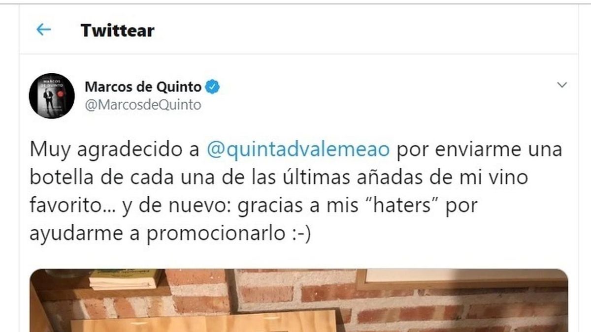 Marcos de Quinto presume de las botellas que le regala una bodega y un diputado de Unidas Podemos habla de "sobornos"
