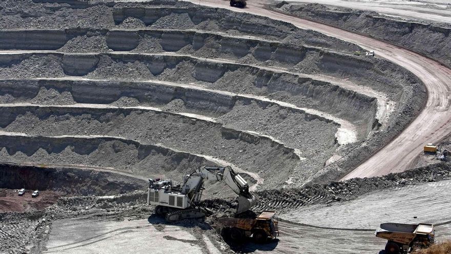 Las minas que impulsa la UE en España están en manos de gigantes mundiales, ultrarricos y directivos multados por la CNMV