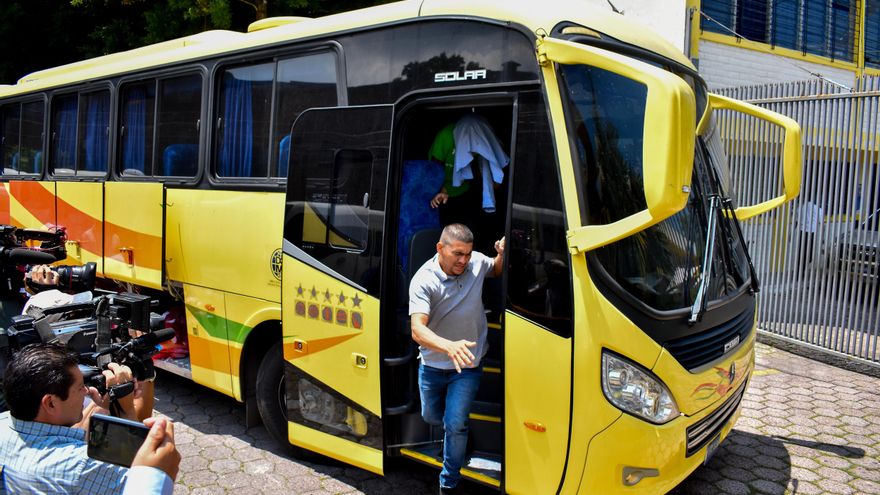 Las deportaciones de salvadoreños caen un 59 %, pero pandemia no las detiene