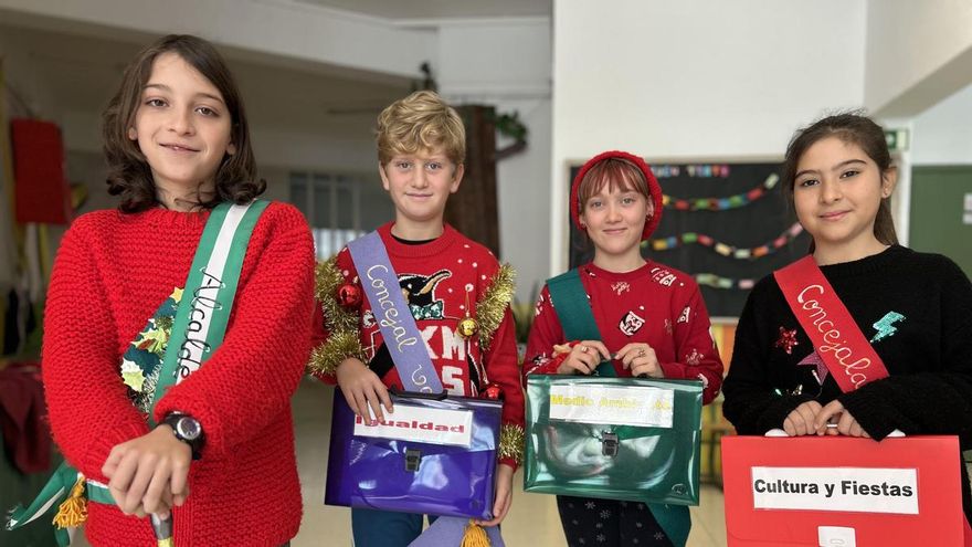 Celestinópolis: un colegio de Cádiz convierte su centro en una "ciudad de los niños" para enseñar democracia