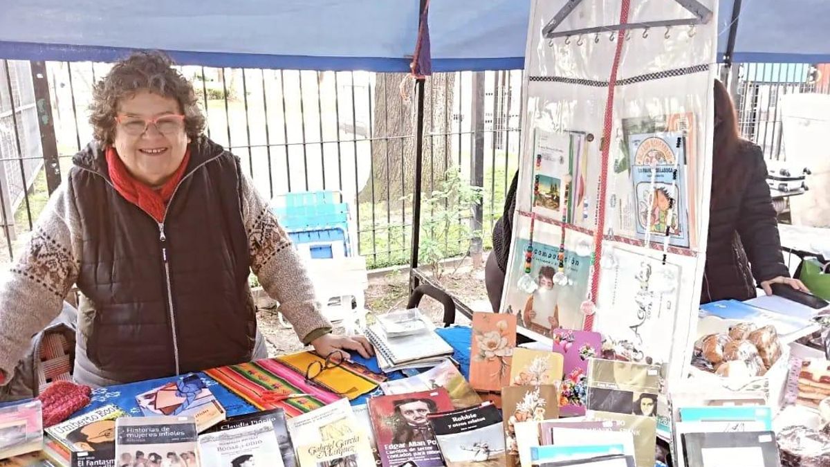 El emprendimiento de la bibliotecaria y licenciada en Letras, Nancy Yulán. Es una de las personalidades más combativas de los jubilados ante el reclamo con el Gobierno nacional. 