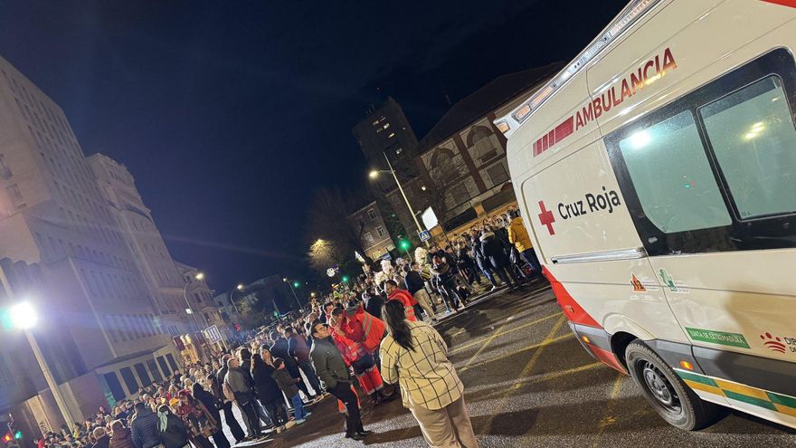 Una veintena de personas, atendidas por Cruz Roja en la noche del viernes del Carnaval de Badajoz