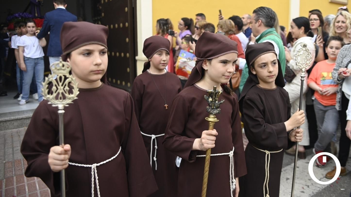 Procesión infantil del colegio Santa María de Guadalupe