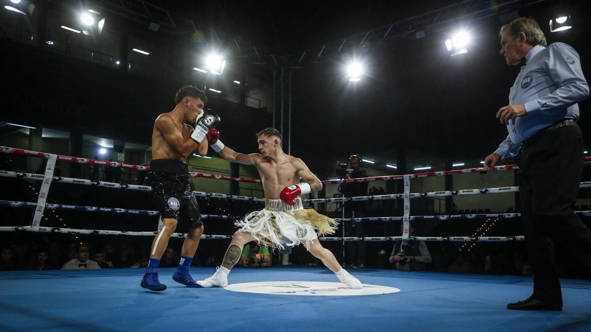 Combate de Rafa Lozano Jr. por el cinturón Iberoamericano