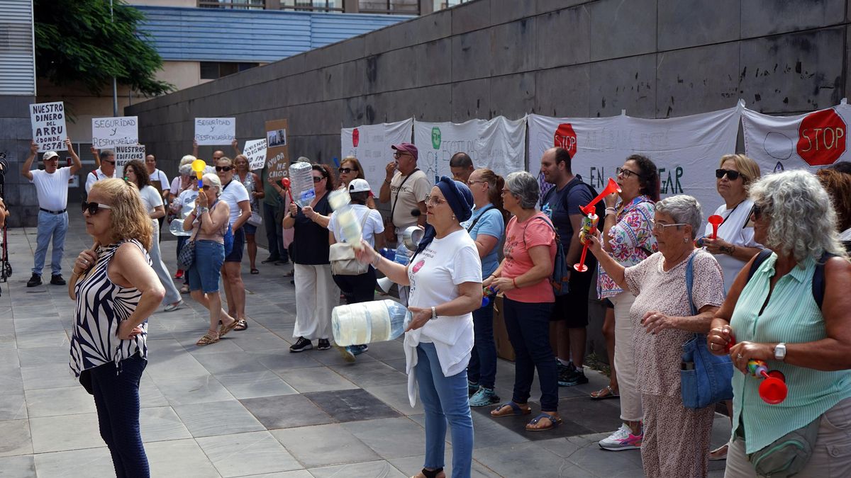 Protesta de Jinámar piden que reparen sus viviendas antes de que se derrumben el 17 de agosto de 2026