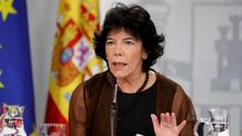 La portavoz del Gobierno, Isabel Celáa.