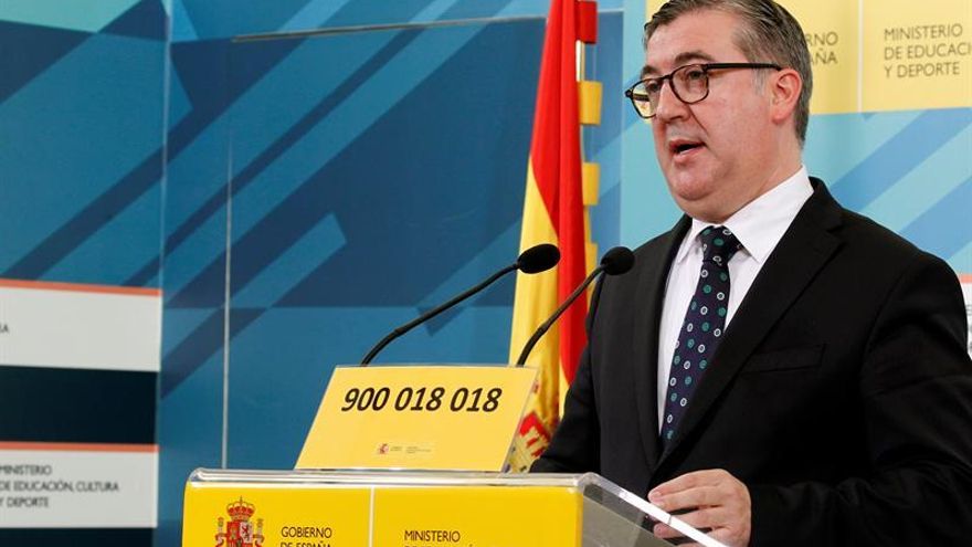 M.Educación: La escuela es estratégica para recibir las nuevas tecnologías