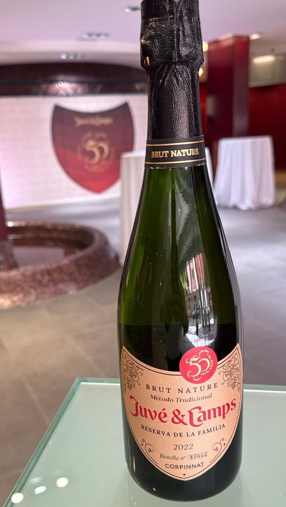 Primera Botella Juvé Corpinnat.