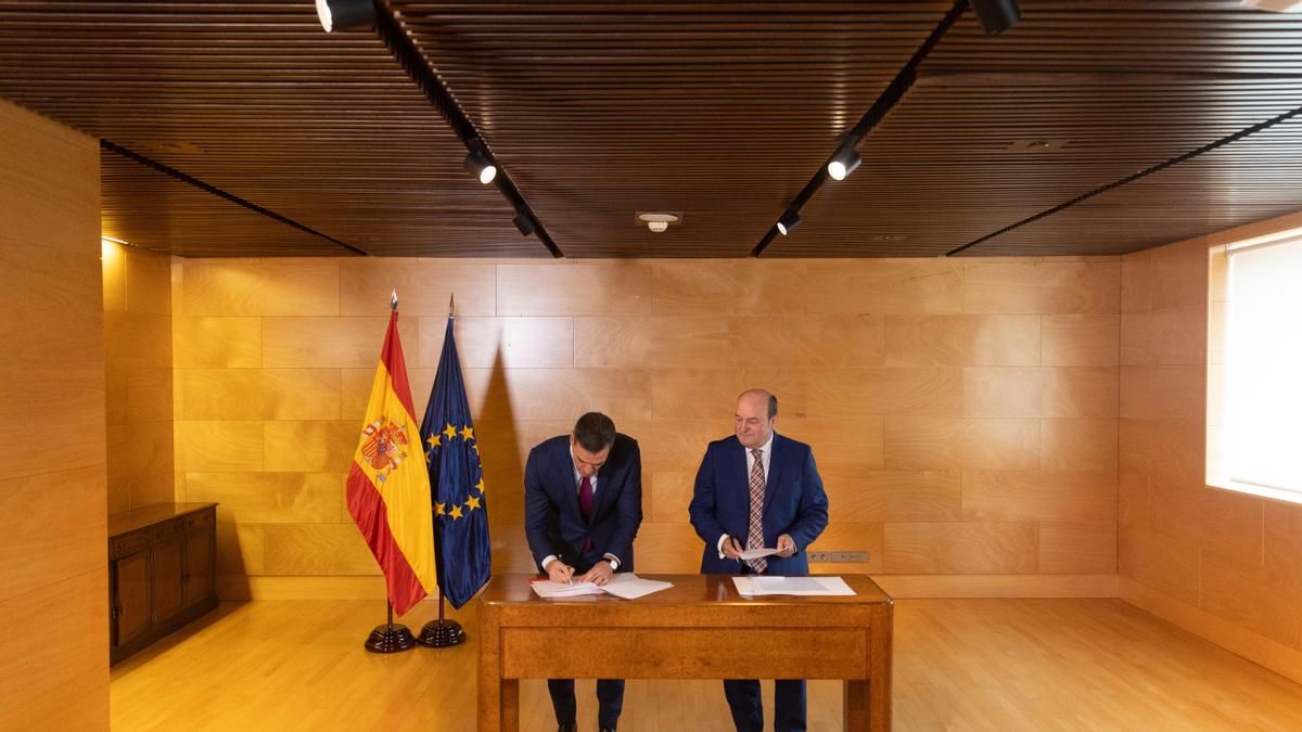El adelanto electoral dejará en el cajón el traspaso a Euskadi de la gestión de la Seguridad Social y otras negociaciones