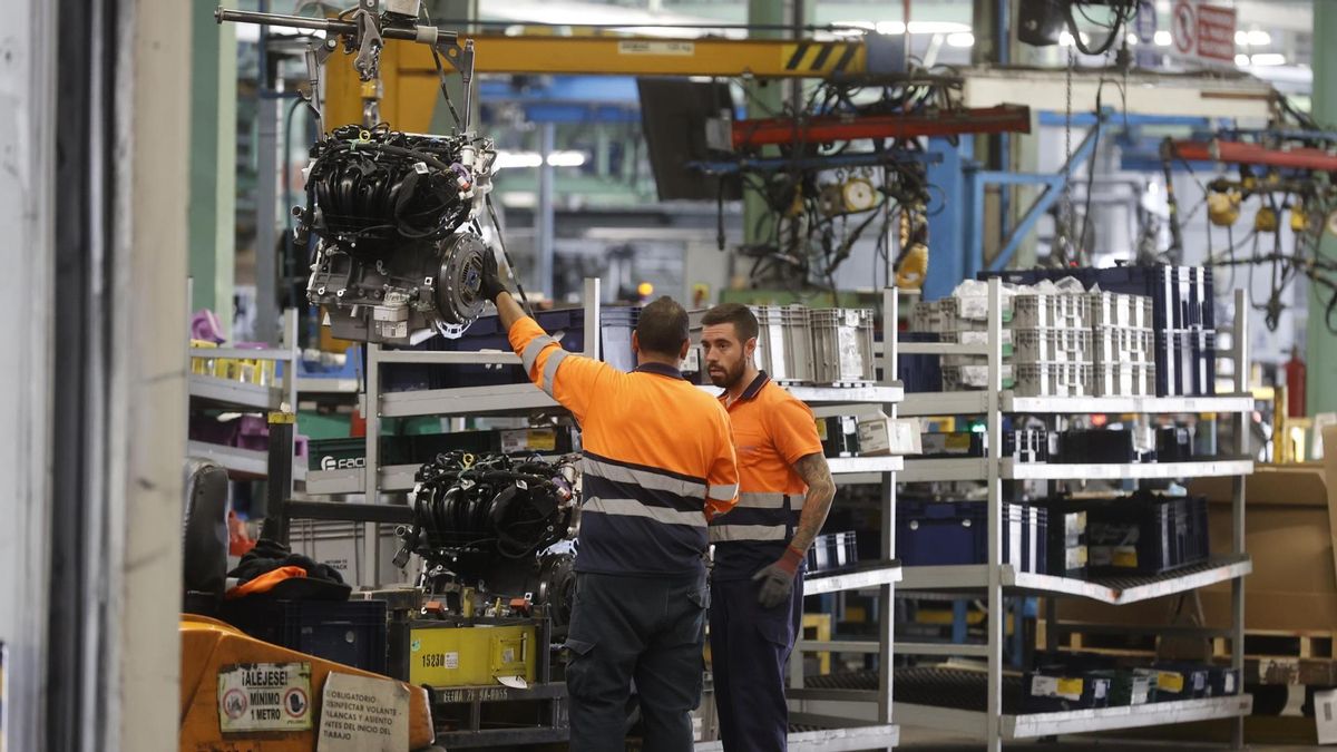 Ford negocia las condiciones laborales mientras encara los últimos 6 meses del ERTE Red de Almussafes