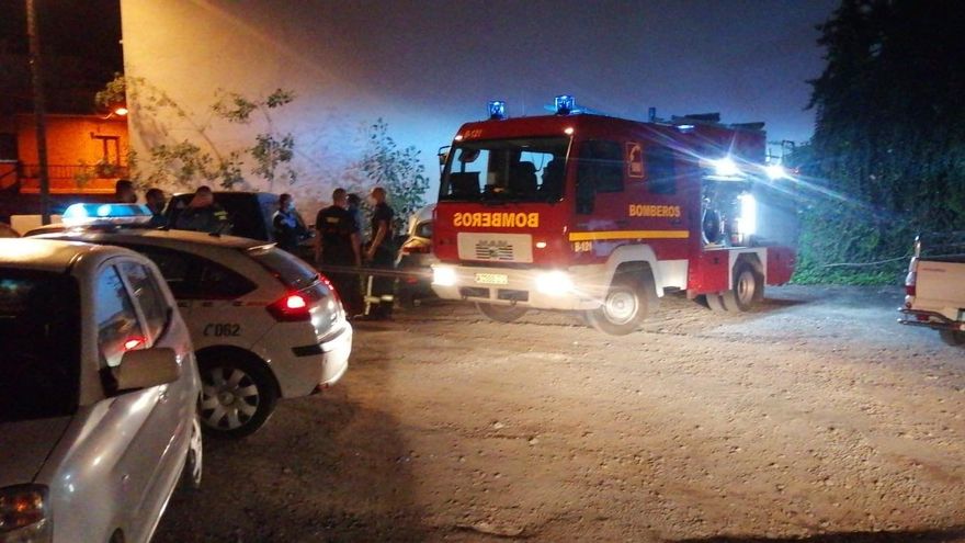 Intervención en el incendio de un motor de un coche.