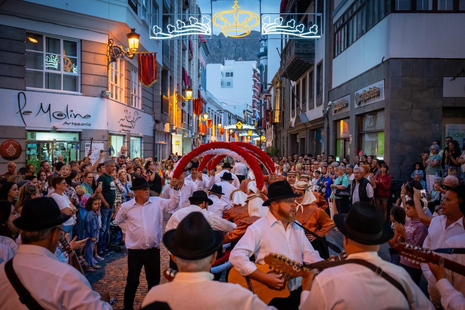 Cabalgata Pregón de La Bajada.