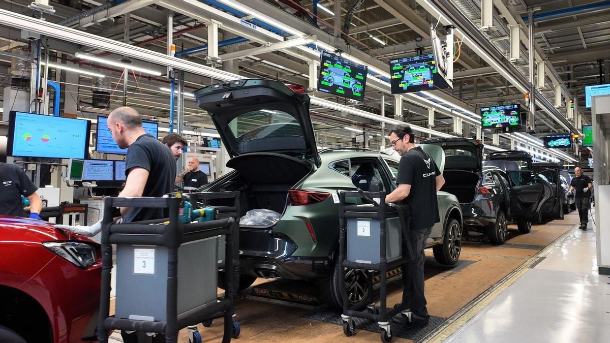 Producción del Cupra Raval en Seat Martorell