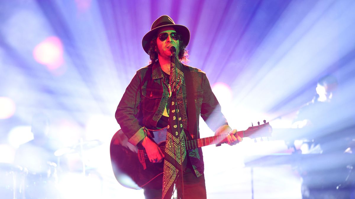 Manu Baqueiro imita a Leiva en 'Tu cara me suena'