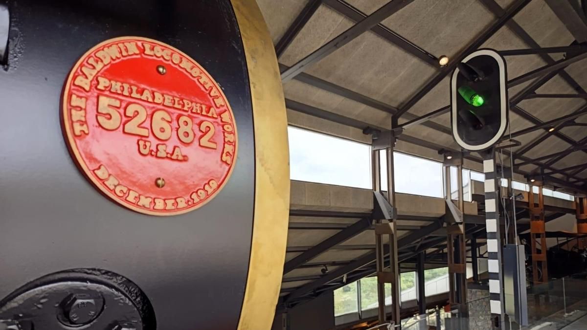 Un semáforo de los años cincuenta del ferrocarril minero Ponferrada-Villablino se incorpora al Museo de la Energía