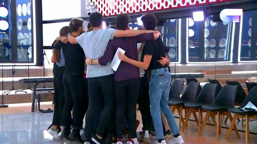 Concursantes y profesores de OT fundidos en un abrazo