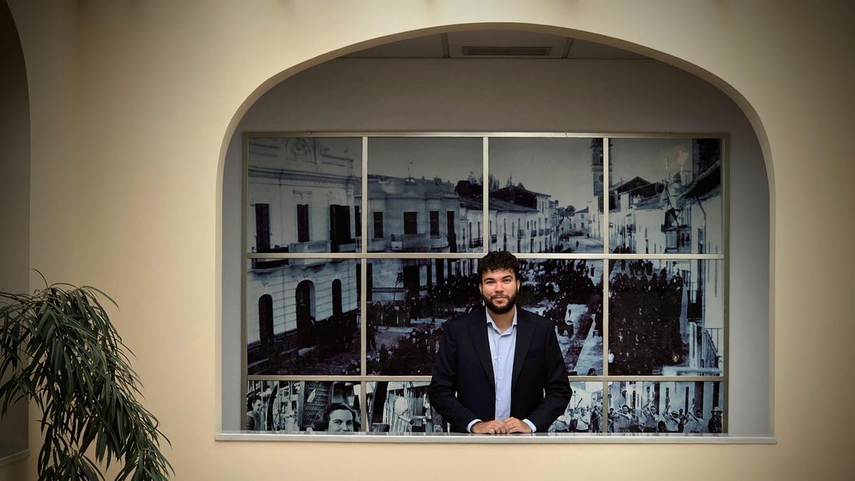 Álvaro Gonzalvo, en l'Ajuntament de Montcada.