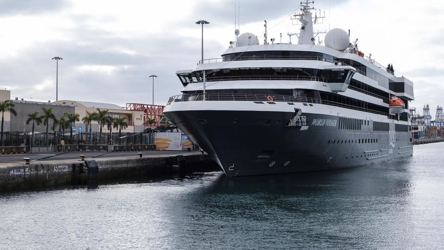 El crucero de lujo World Voyager se estrena en Canarias en un corredor seguro con Alemania