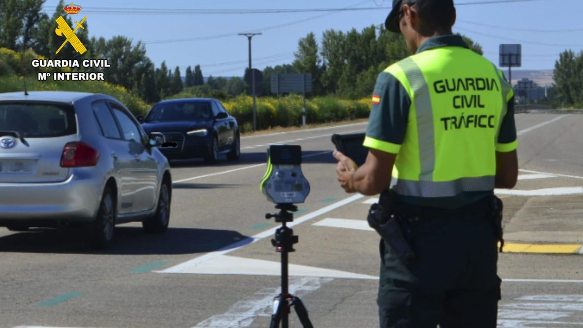 Investigado un conductor por circular a más del doble de la velocidad permitida a la altura de Bárboles (Zaragoza)