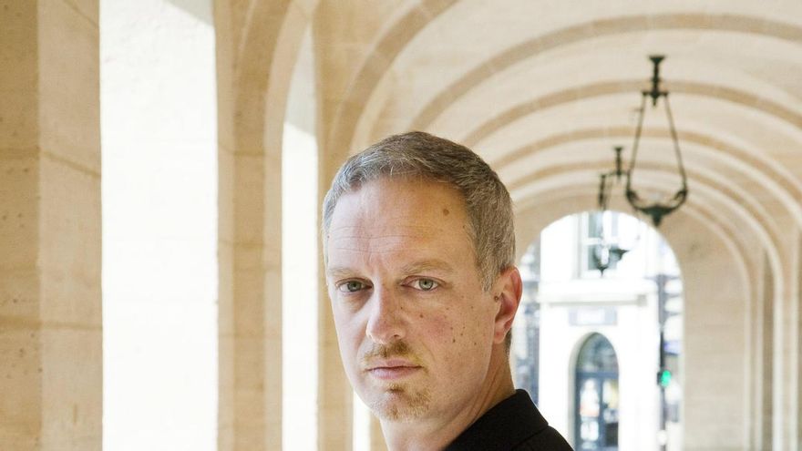 Antonio Scurati: “Alemania ha ajustado más cuentas con el nazismo que Italia y España con sus fascismos”