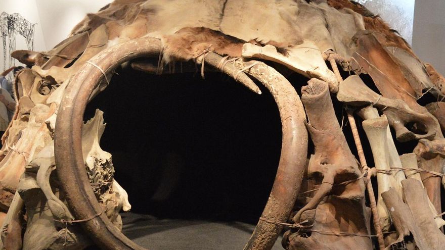 Mammoth bone huts in Ukraine reveal their extreme resilience against the most brutal cold of the last Ice Age