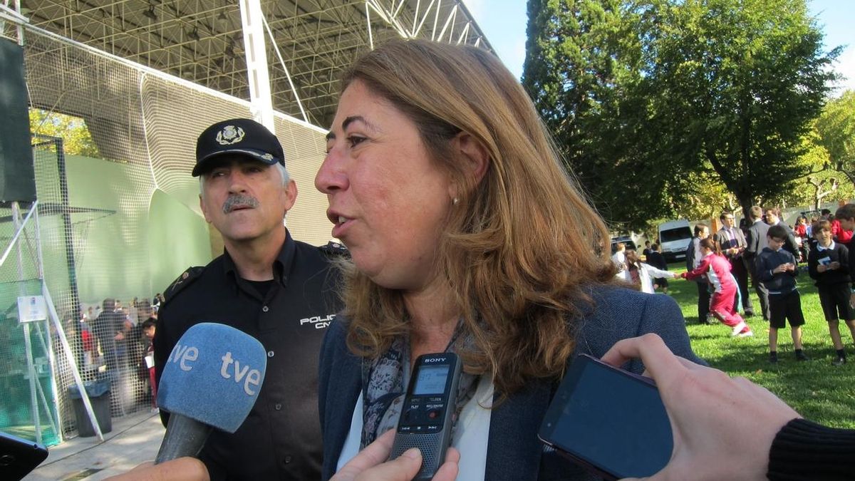 La delegada defiende que tienen "derecho" a que la muestra de la Policía Nacional sobre terrorismo sea en la Ciudadela