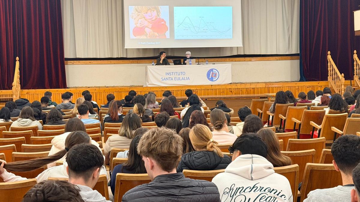 Zafra, ante su auditorio juvenil, esta mañana