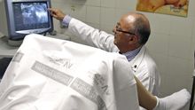 Foto de archivo de una consulta ginecológica. EFE