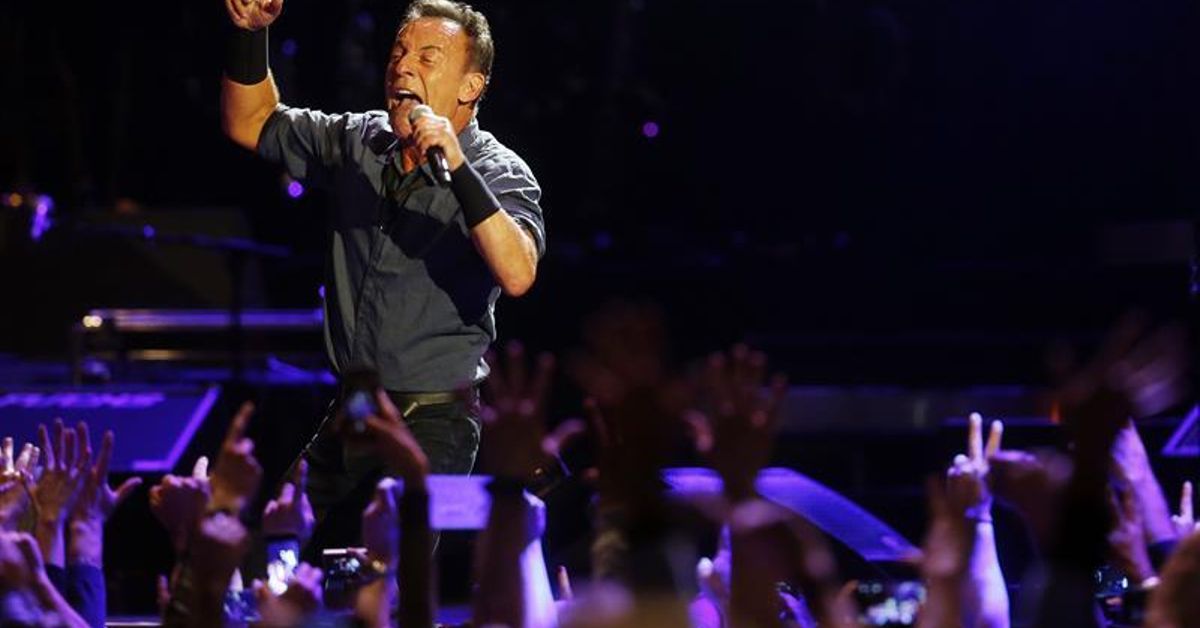 Bruce Springsteen agota las 65.000 entradas de su concierto en Barcelona Bruce Springsteen agota las 65.000 entradas de su concierto en Barcelona
