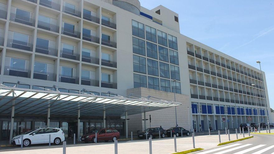 El sindicato CSIF reclama un hospital de campaña a Alzira porque el Hospital de la Ribera está “desbordado”