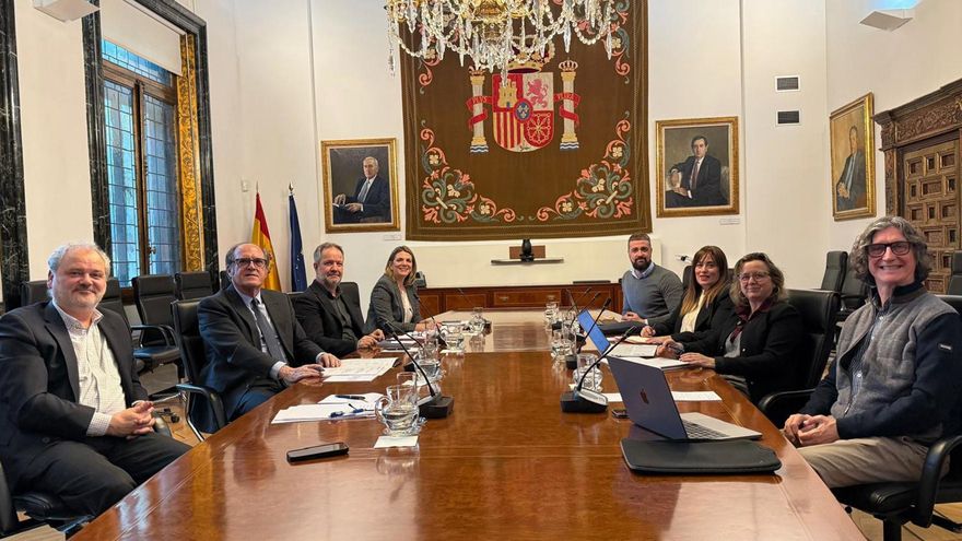 El Defensor del Pueblo ve imprescindible mejorar la situación de los educadores sociales