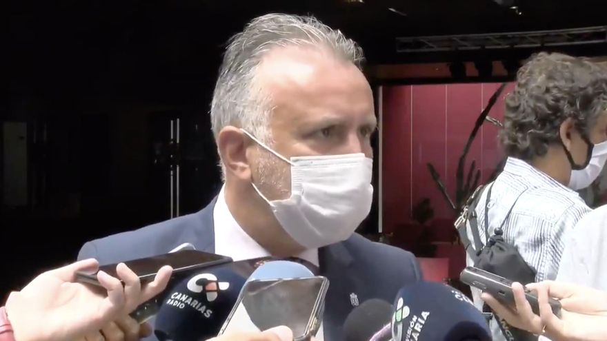 Torres celebra la decisión de la Diócesis de apartar al padre Báez tras sus "penosas declaraciones"