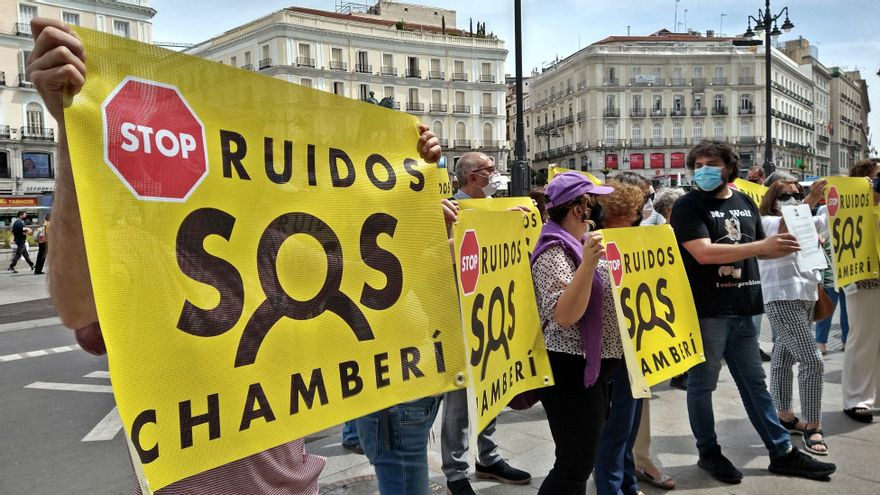 Las asociaciones vecinales de Madrid vaticinan que la nueva Ordenanza de Terrazas "avivará los conflictos" porque "nace sin consenso"