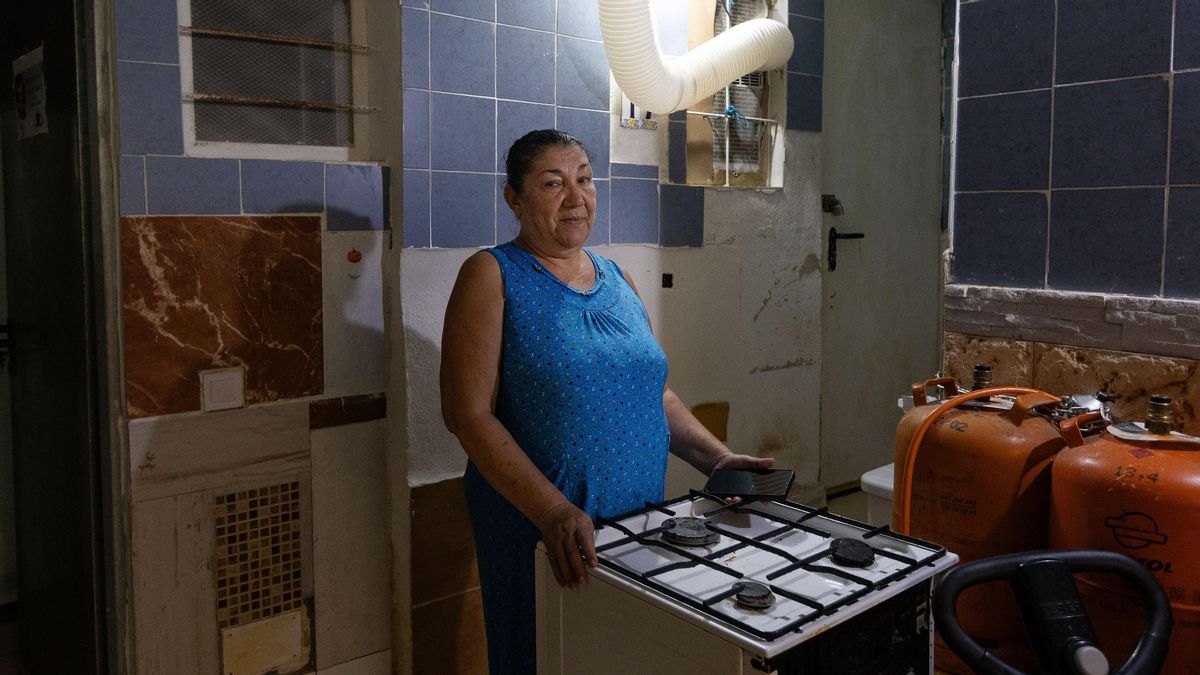 El infierno de los trasteros que un policía alquila ilegalmente a personas vulnerables: "No quiero acabar en la calle"