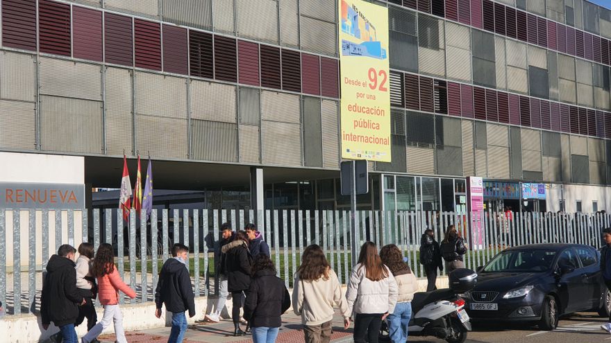 Los profesores de la pública que enseñaron a los nuevos astronautas españoles: “Es un orgullo”