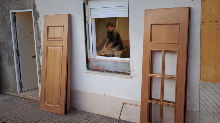 Los préstamos rápidos y las tarjetas "revolving", claves para proteger a los consumidores