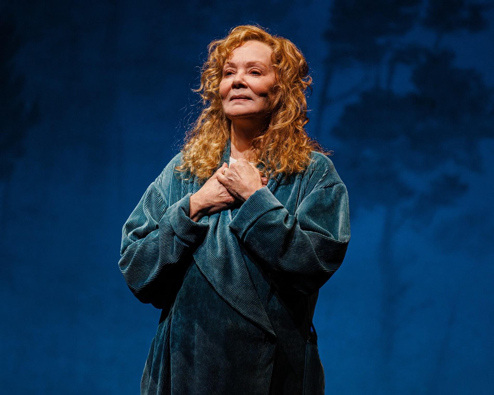Jean Smart en Call Me Izzy