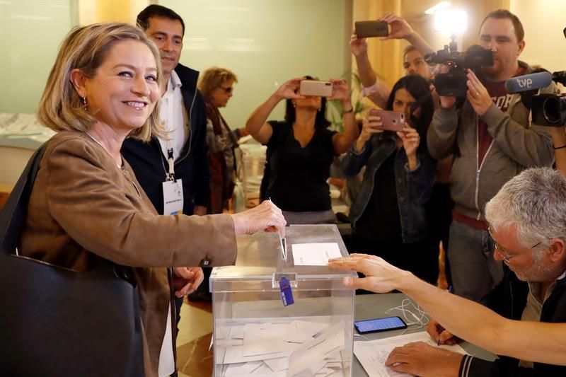 La candidata de Coalición Canaria al Congreso de los Diputados por la provincia de Santa Cruz de Tenerife, Ana Oramas.