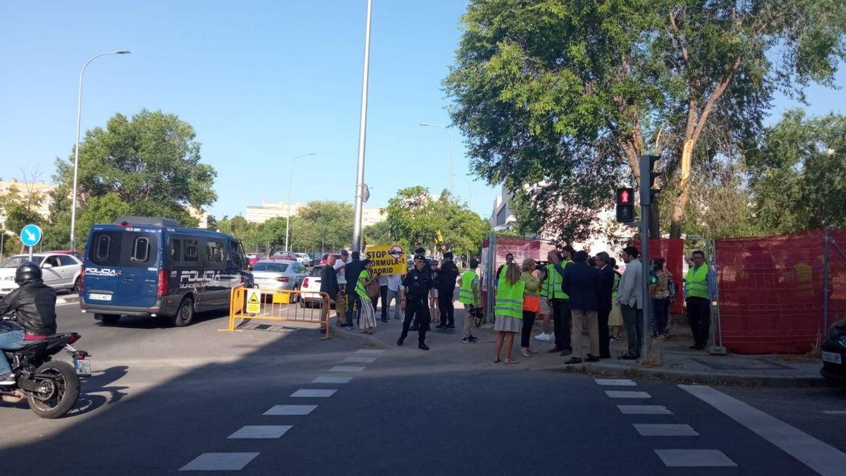 Una protesta contra la Fórmula 1 choca con la Policía de Madrid después de que su director apunte al peligro del "rechazo de activistas"
