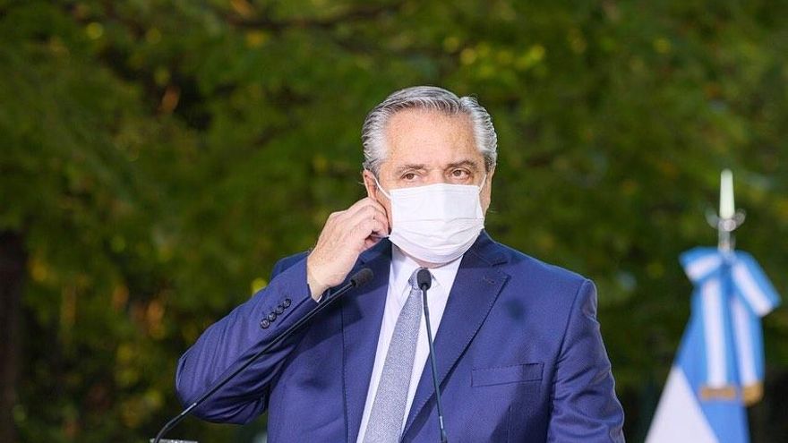 Fernández endurece medidas: reducirá el horario comercial y no descarta "pausar" las clases presenciales