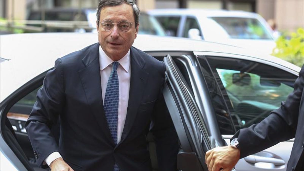 Mario Draghi reclama más medidas al Gobierno de Rajoy.