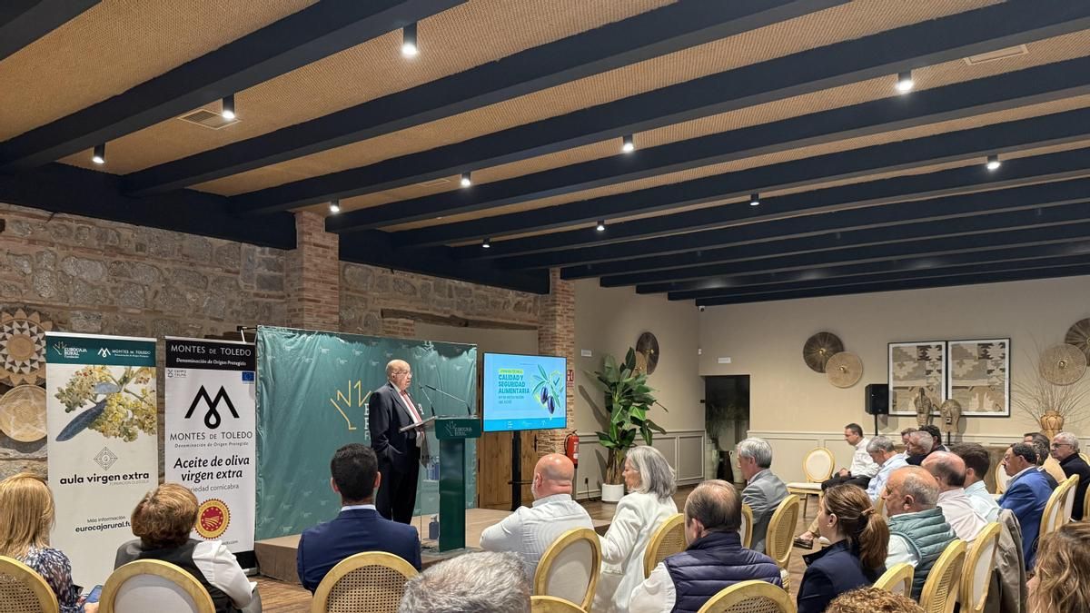 Expertos del sector oleícola abordan en Orgaz la calidad y la seguridad del aceite de oliva virgen extra